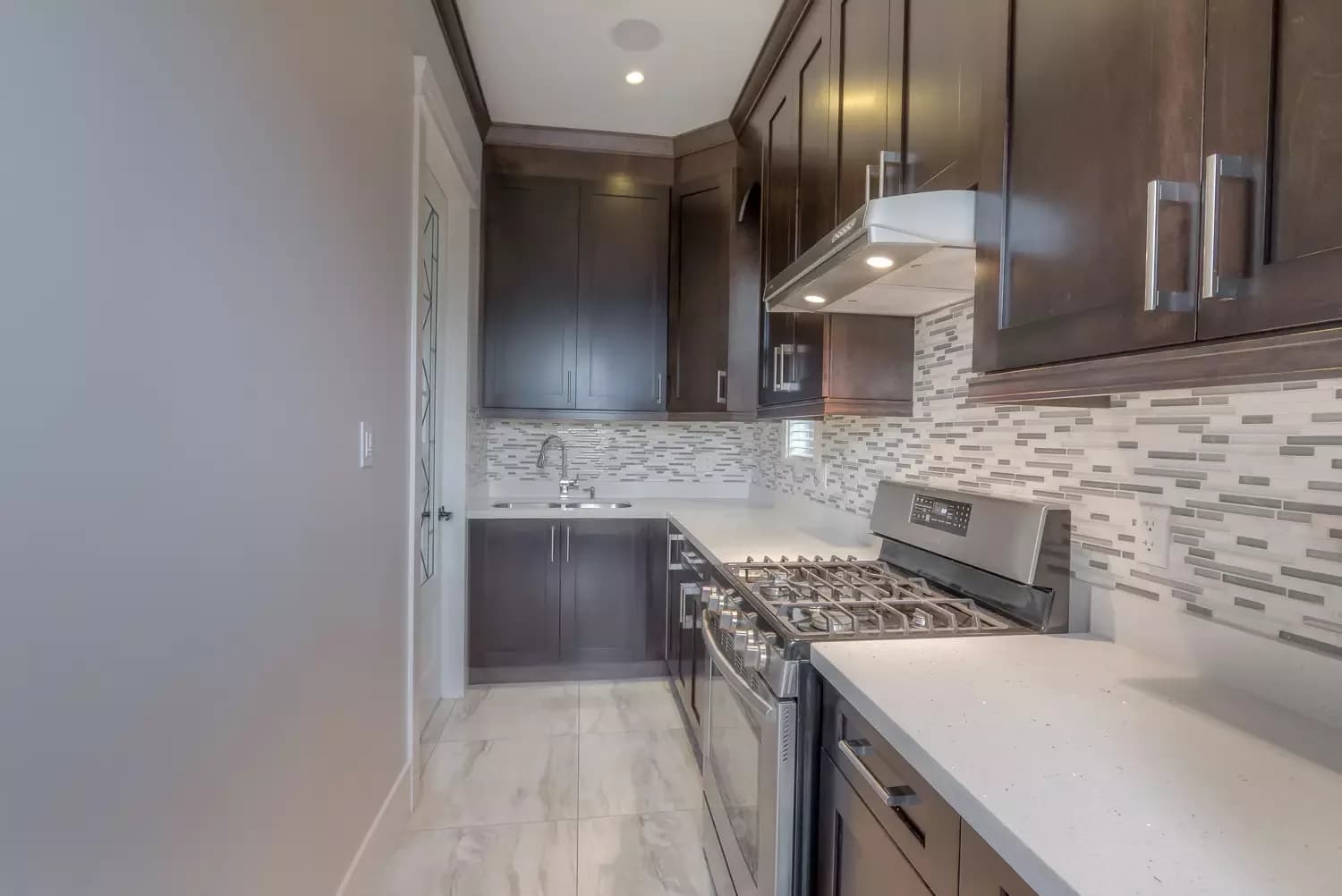 3796 Nithsdale Street photo 11