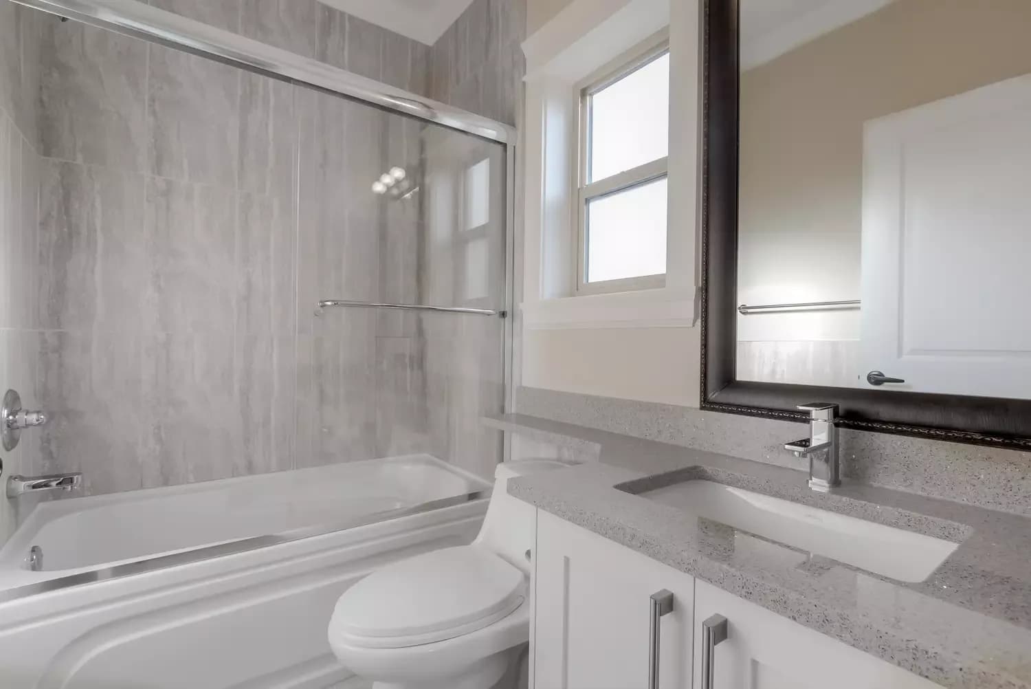 3796 Nithsdale Street photo 13
