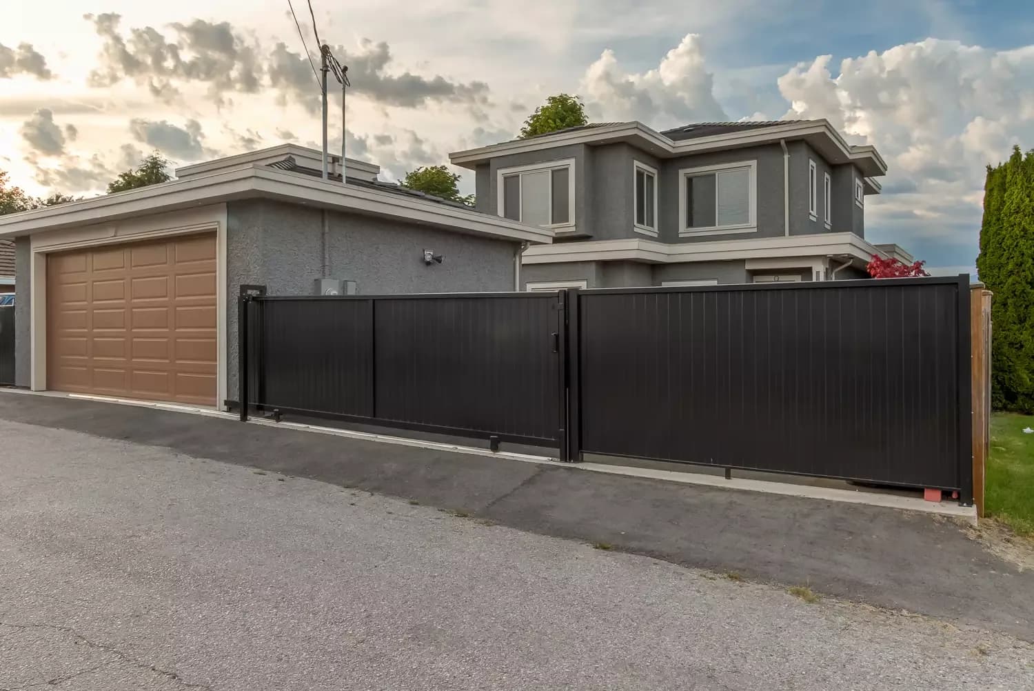 3796 Nithsdale Street photo 25