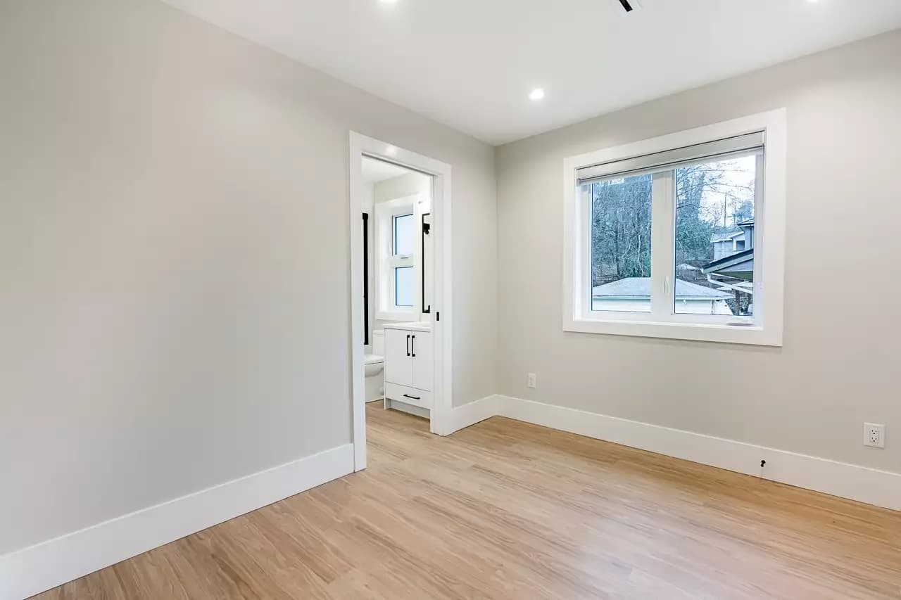 4096 Nithsdale Street photo 28