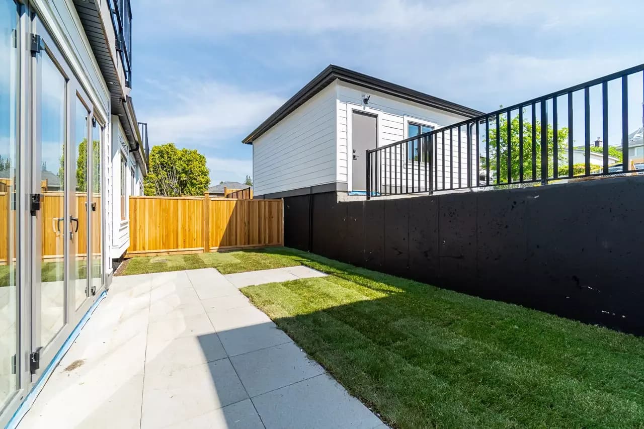 4758 – 4760 Sardis Street photo 35