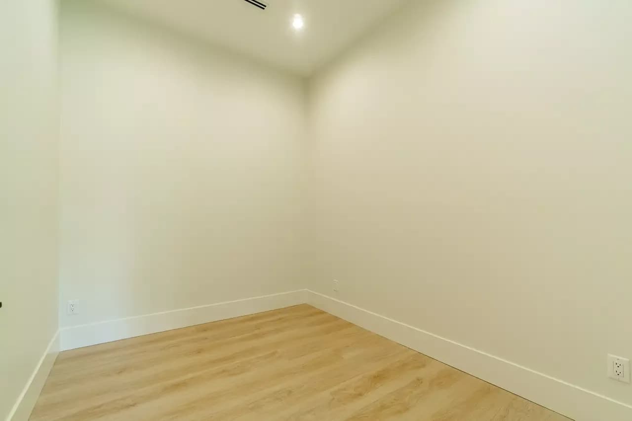 4085 – 4087 Spruce Street photo 17