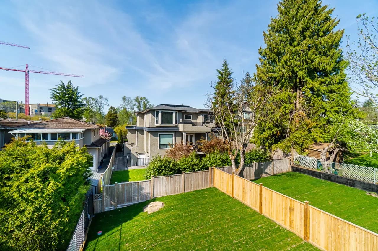 4085 – 4087 Spruce Street photo 34