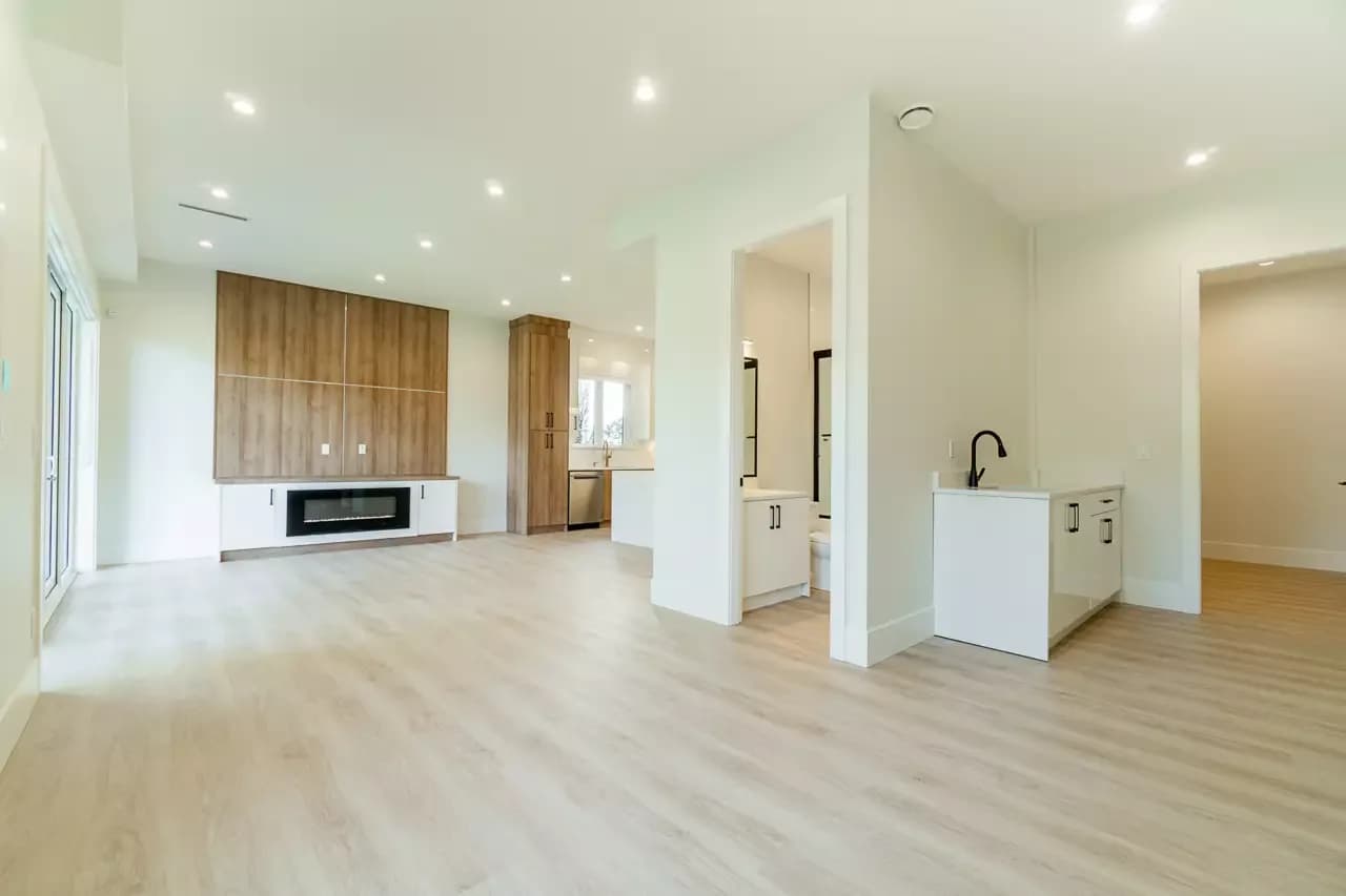 4085 – 4087 Spruce Street photo 69