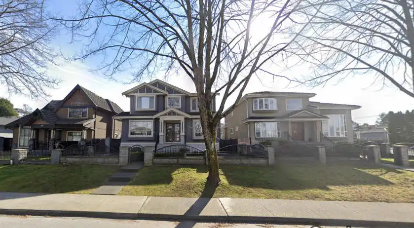 Custom Homes – 3820 Nthsdale Street, Burnaby